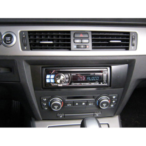 BMW 1 (e81-88), 3 (e90-93) 1 DIN autórádió beszerelõ keret (CT24BM04)
