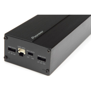 Ford 1 Focal Inside, Pioneer Powered 400W hangszóró szett