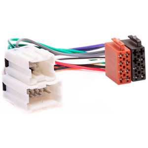 Nissan autórádió ISO csatlakozó (12-39B)