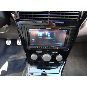 Opel 2 DIN autórádió beszerelõ keret, Ezüst (RAM-40.152.04)